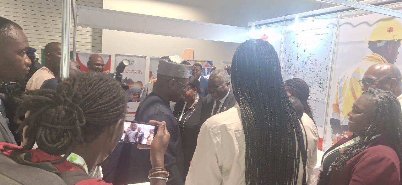 d0f7ae20-37ea-4c02-a8fc-ebe6135bd448