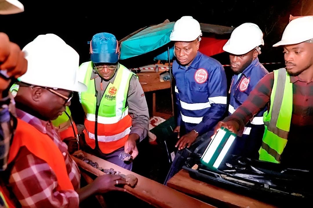 e3559a4c-5f83-4899-a696-80aecf53b185