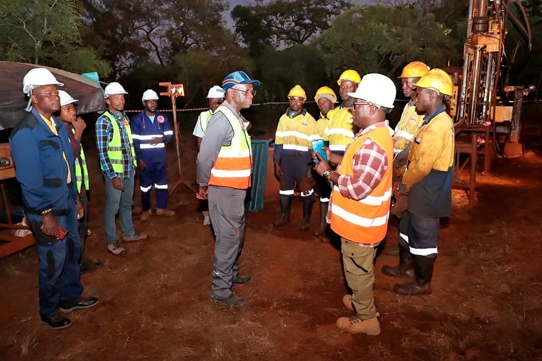 e8e5b4af-66b1-4a7b-b1d2-78073704b26b