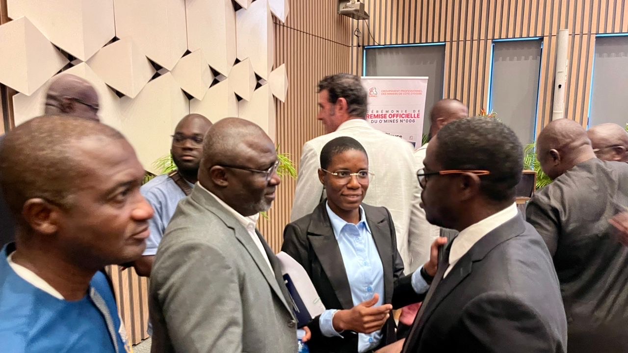 8ef51fce-5eb6-45ba-9292-97af456a7bba