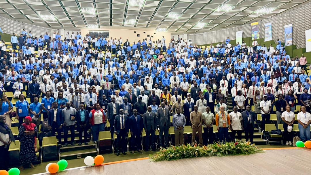 ee7aa77f-c0fb-4c5b-b8a3-66a8887e72de