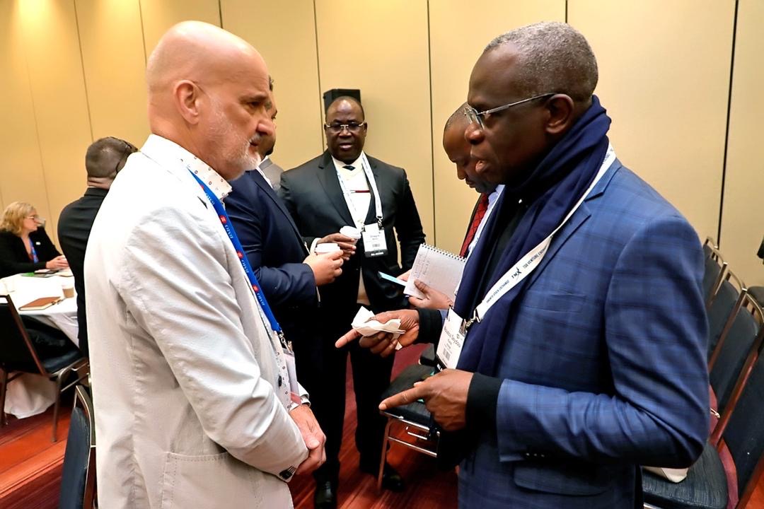 0349daf8-8e54-4af3-9798-a56d6de238f7