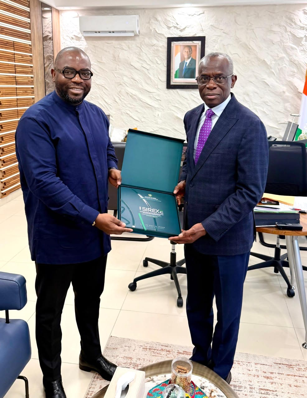 baa4a04c-65b7-4e94-b498-00832c0e36eb