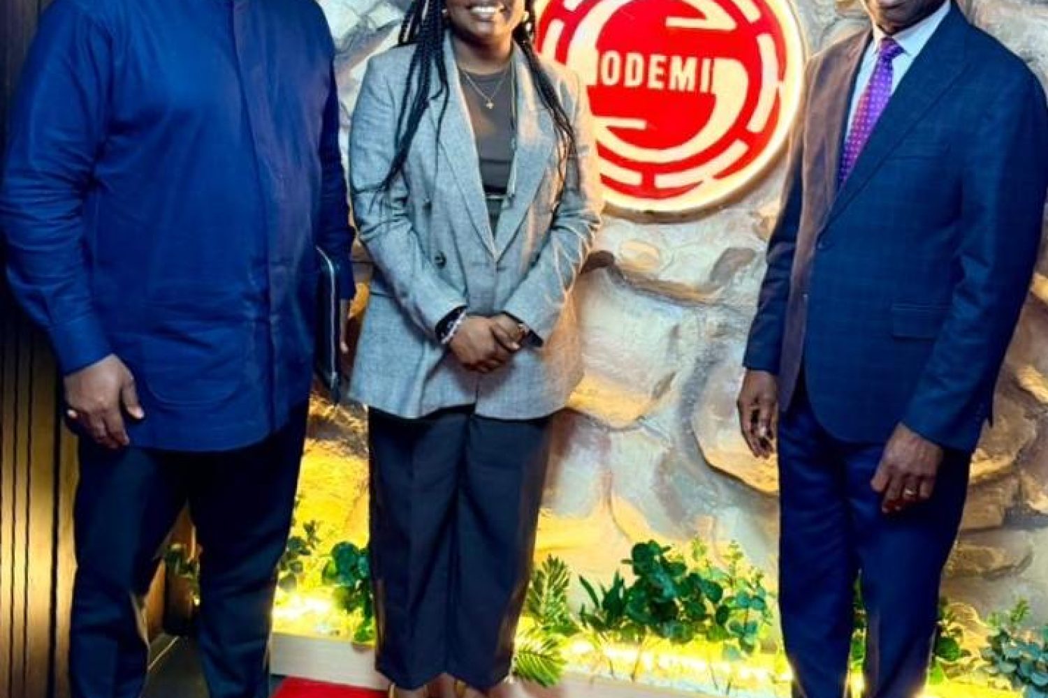 d870c52b-c7a8-47cf-b5e2-26e78cb36d83